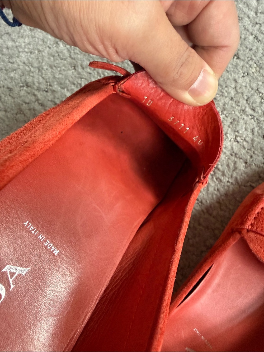 Prada flat - Picture 3 of 7
